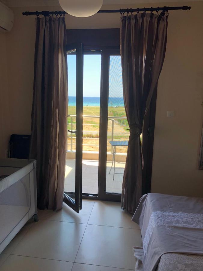 Am Beach House Неа Мудания Екстериор снимка